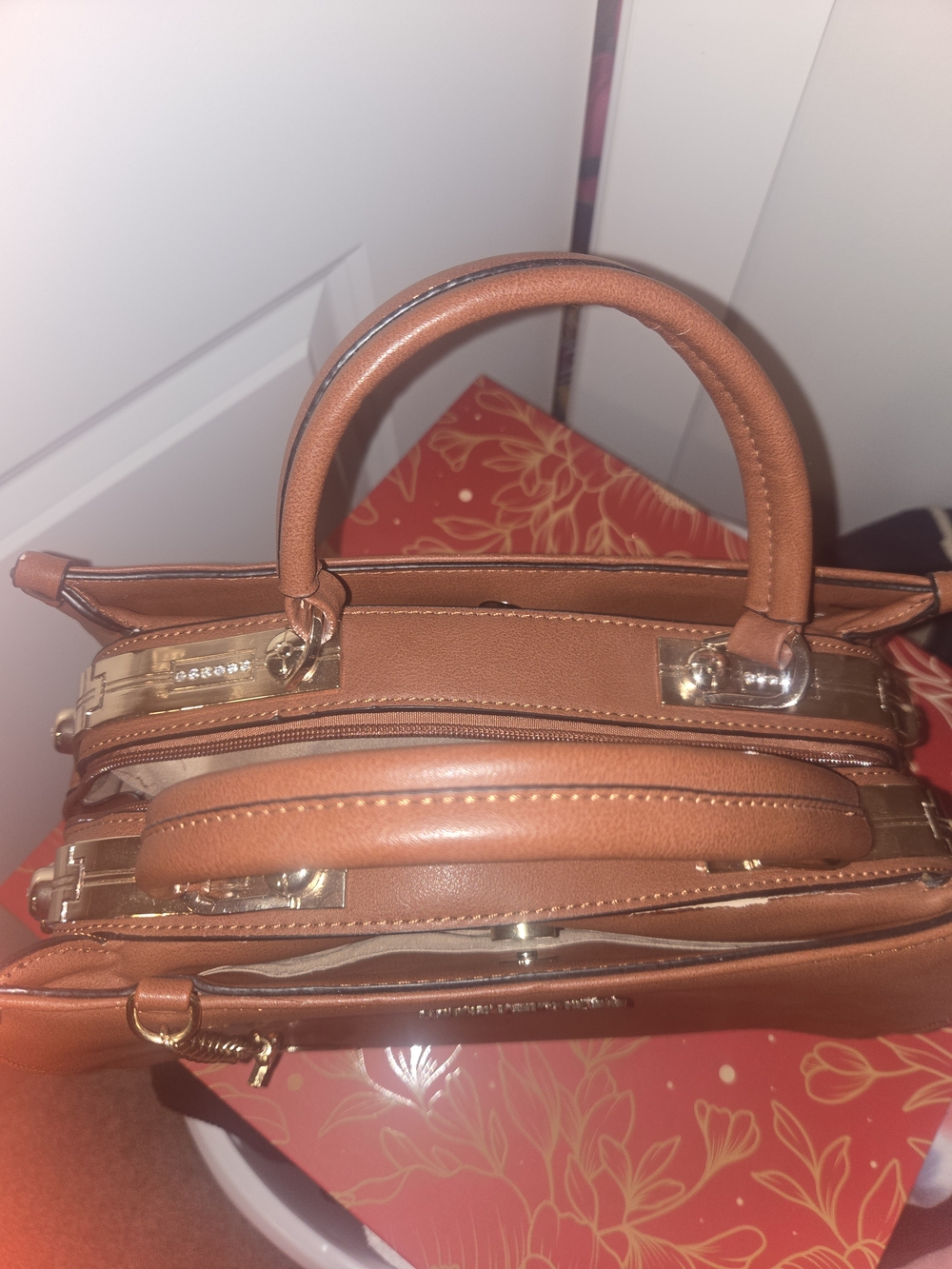 Michael Kors Women's Tan Leather Satchel Bag - Picture 3 of 9